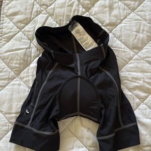 Kids bike shorts size 16